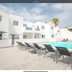 Casa Ocean Bliss; 2-bed Apt. In Perfect Location! 公寓 卡门港