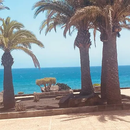Casa Ocean Bliss; 2-bed Apt. In Perfect Location! * Puerto del Carmen (Lanzarote)