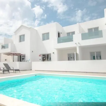 Casa Ocean Bliss; 2-bed Apt. In Perfect Location! Lejlighed