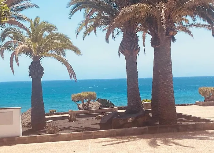 Casa Ocean Bliss; 2-bed Apt. In Perfect Location! * Puerto del Carmen (Lanzarote)