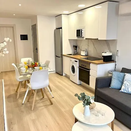 Casa Ocean Bliss; 2-bed Apt. In Perfect Location! Puerto del Carmen (Lanzarote)